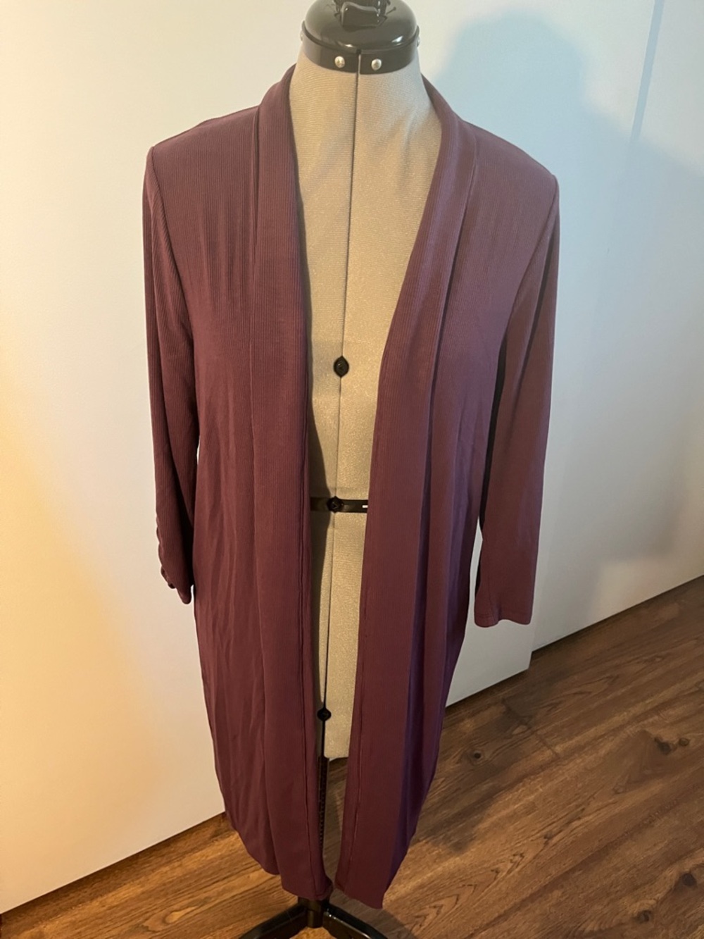 Soma Ribbed Open-Front Cardigan in Plum